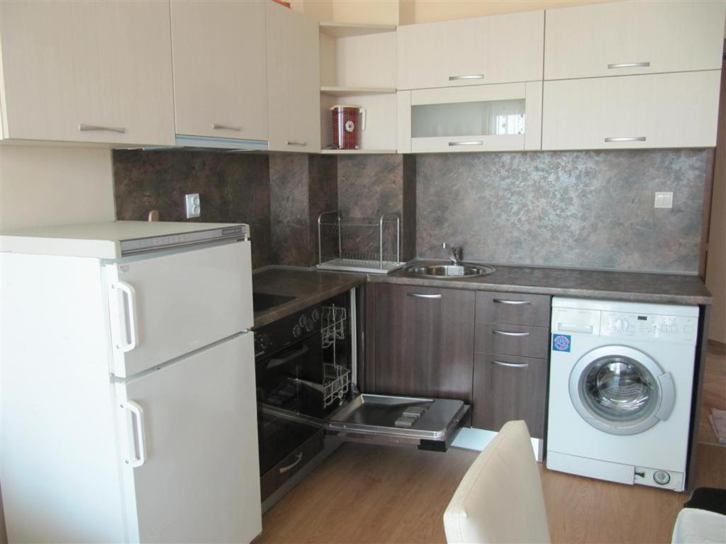 Rayski Zalez Pomorie Extérieur photo
